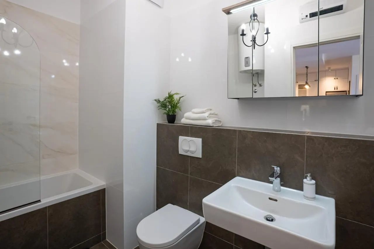 Morska Vila 6 Luxury Apartment Znjan Split Croatia