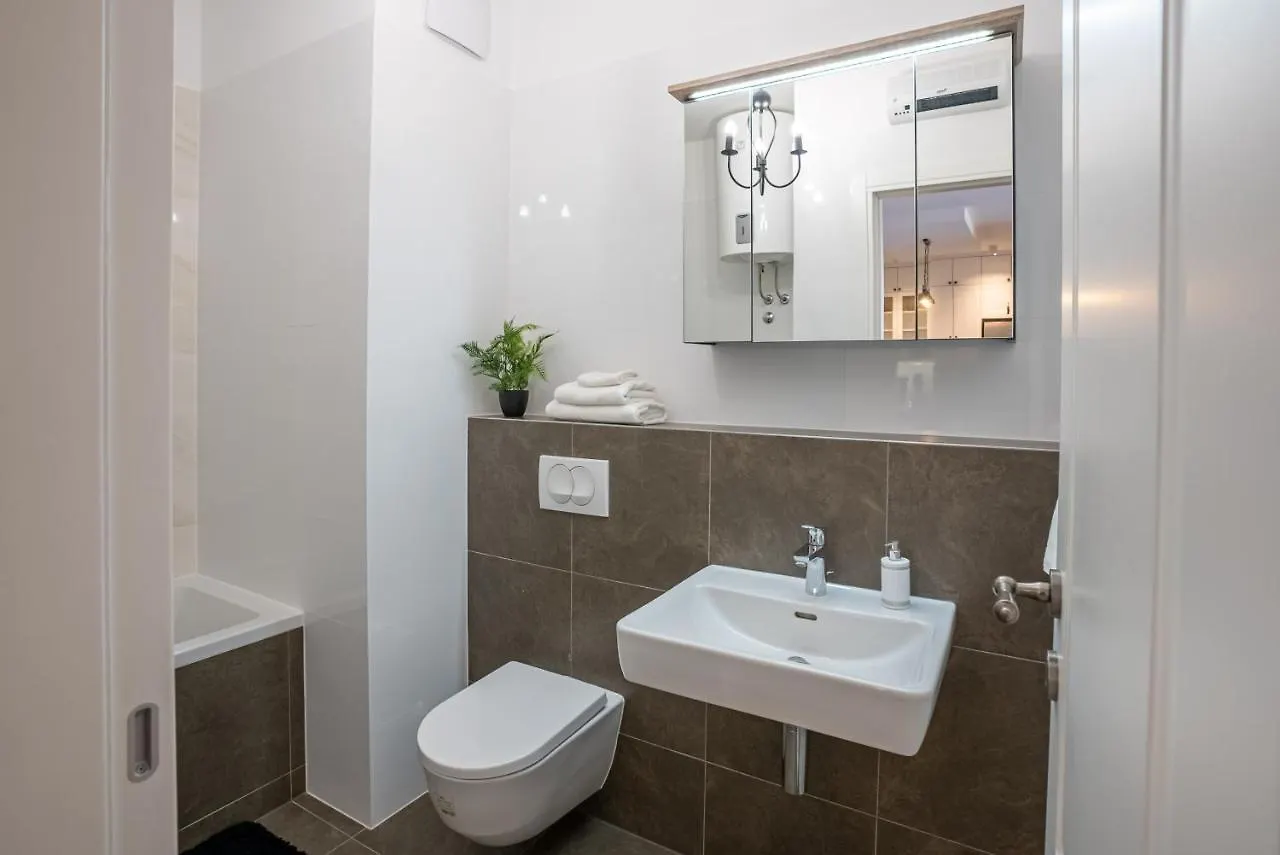 Morska Vila 6 Luxury Apartment Znjan Split