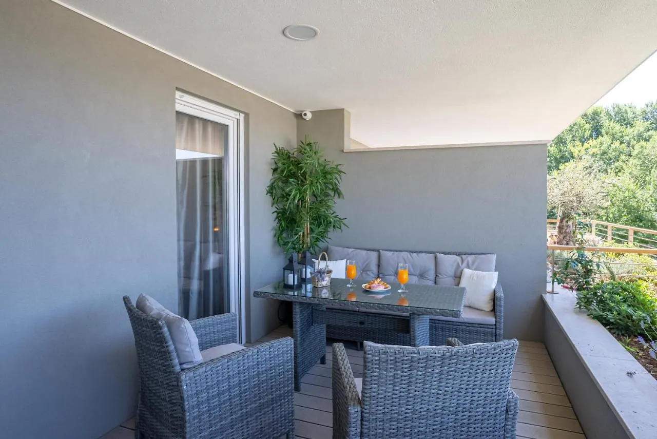 Morska Vila 6 Luxury Apartment Znjan Split 0*,