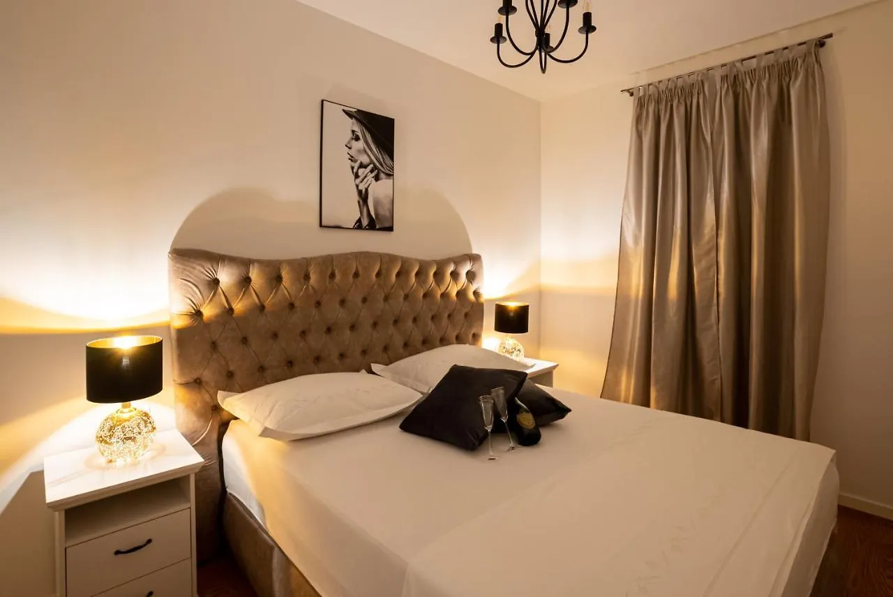 Morska Vila 6 Luxury Apartment Znjan Split